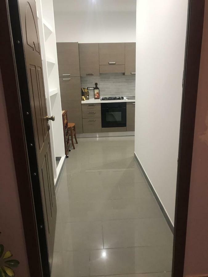 Appartamento Monolocale Via Bovio *